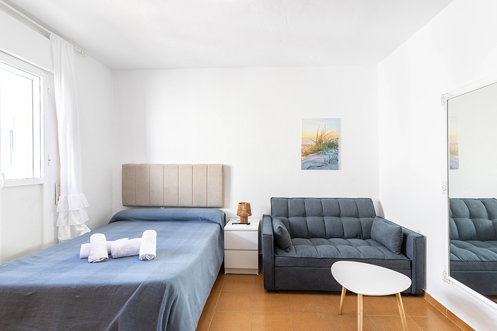 ZAHARA CENTRO. GRAN SOL 3. Apartamento tipo loft en el corazón de Zahara. Mascota 10 Apartamento loft centro de Zahara