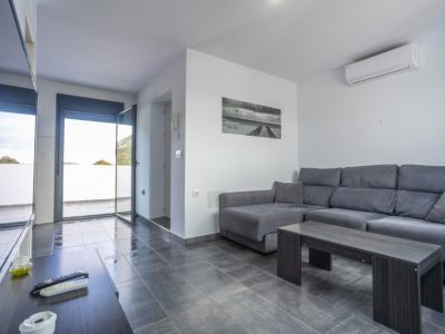ZAHARA CENTRO. MARÍA LUISA 6. Apartamento de 1 dormitorio con terraza