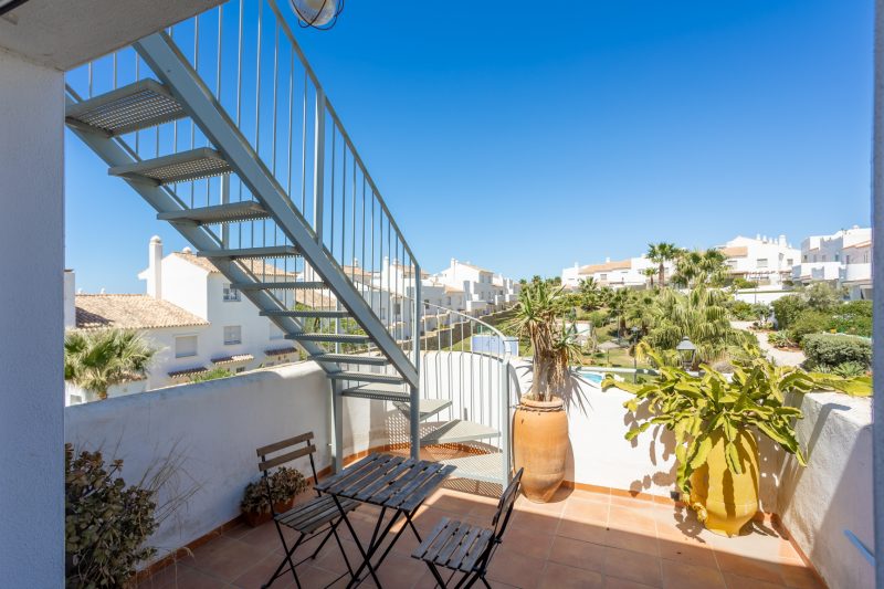 Apartamento dos habitaciones y terraza en Atlanterras
