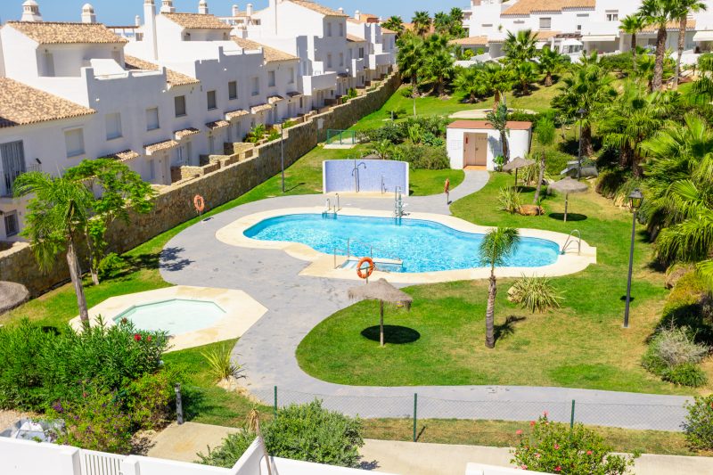 Apartamento dos habitaciones y terraza en Atlanterras