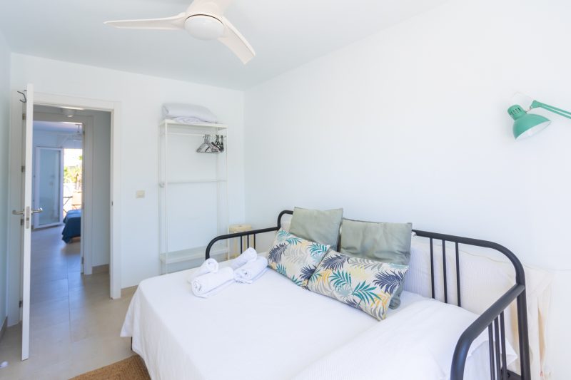 Apartamento dos habitaciones y terraza en Atlanterras