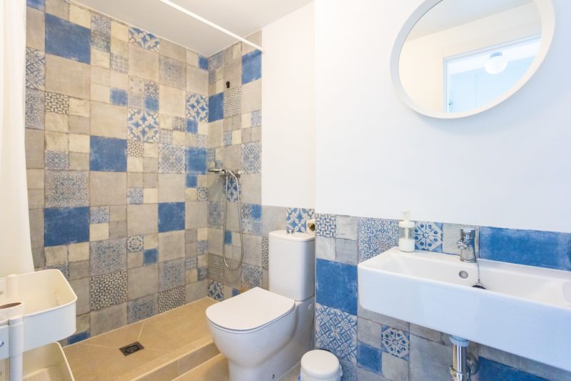 Apartamento dos habitaciones y terraza en Atlanterras