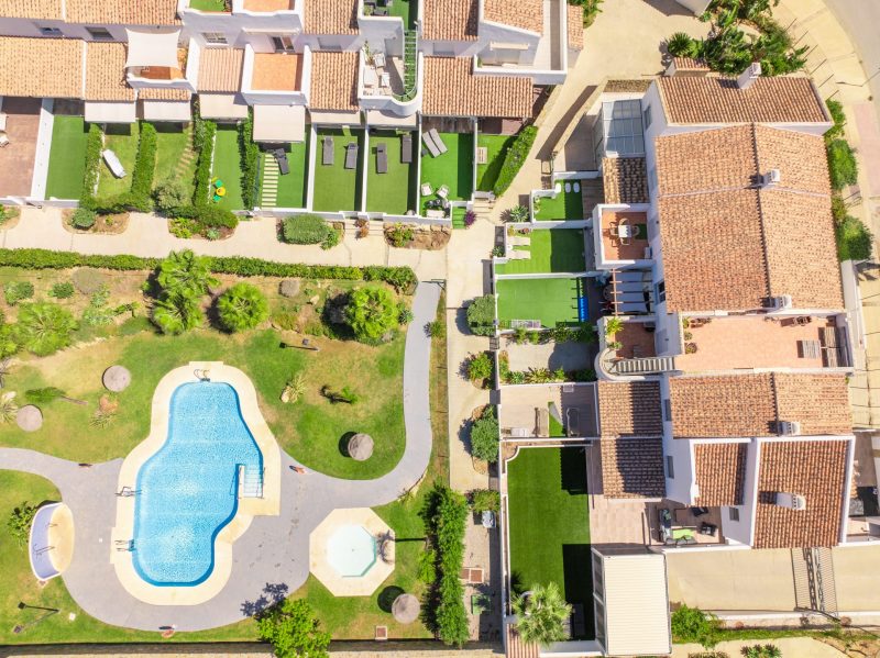 Apartamento dos habitaciones y terraza en Atlanterras