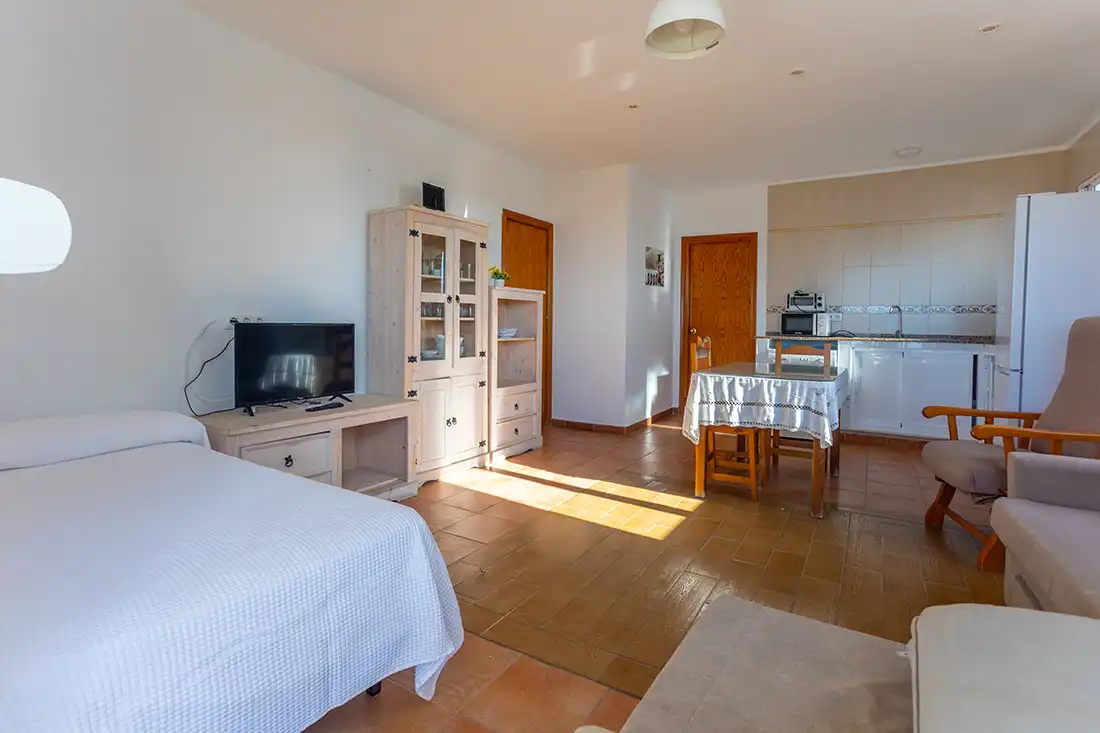 ZAHARA CENTRO. GRAN SOL 2. Apartamento con terraza en el centro de Zahara. Mascota 3 Apartamento terraza Zahara de los Atunes pueblo