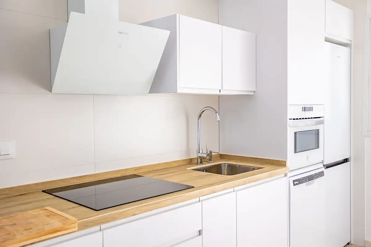 ATLANTERRA PONIENTE. Ático de tres dormitorios con salón completo y terraza solarium 15 ático de tres dormitorios con salón completo y terraza