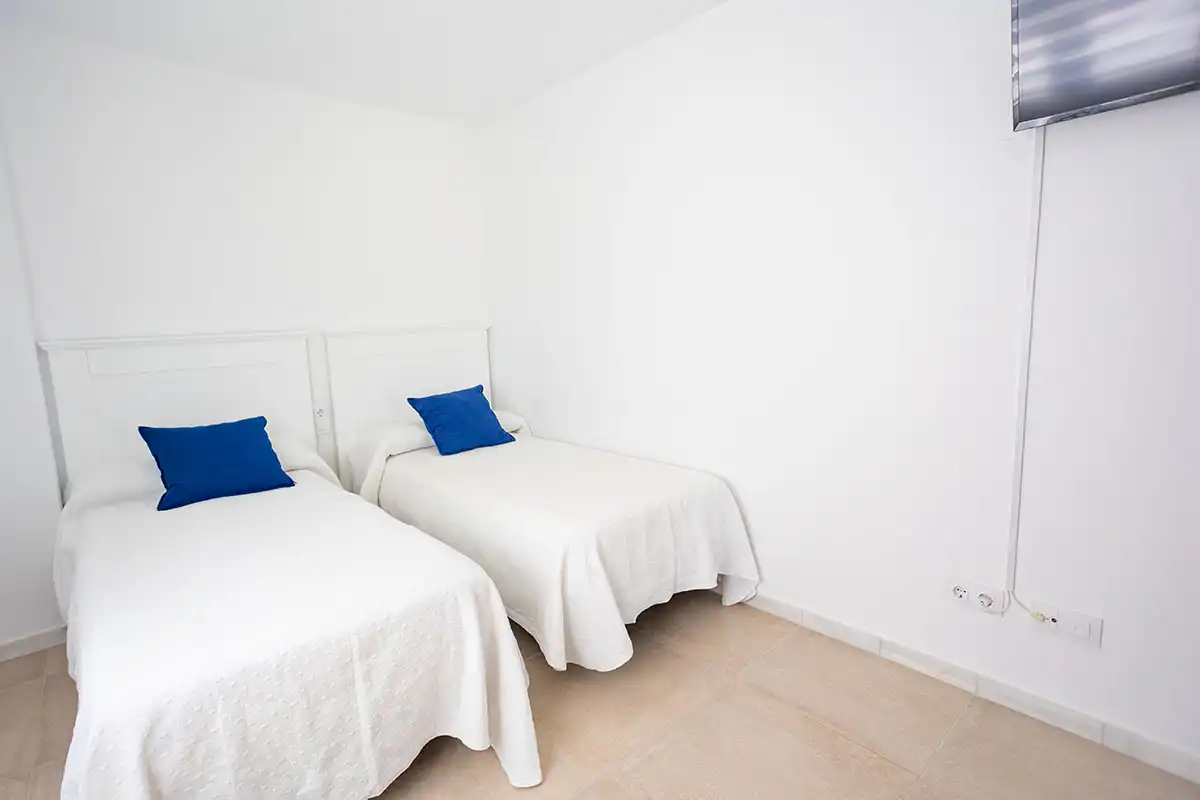 ATLANTERRA PONIENTE. Ático de tres dormitorios con salón completo y terraza solarium 6 ático de tres dormitorios con salón completo y terraza